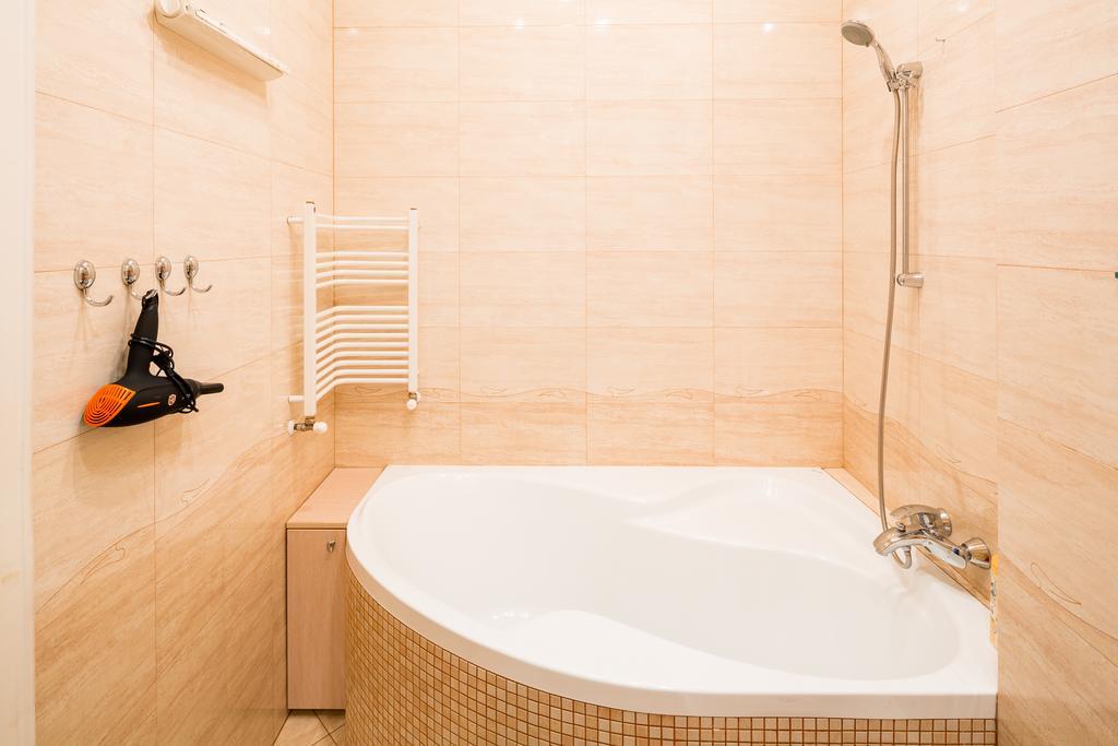 Do Lvova Central Apartments ภายนอก รูปภาพ