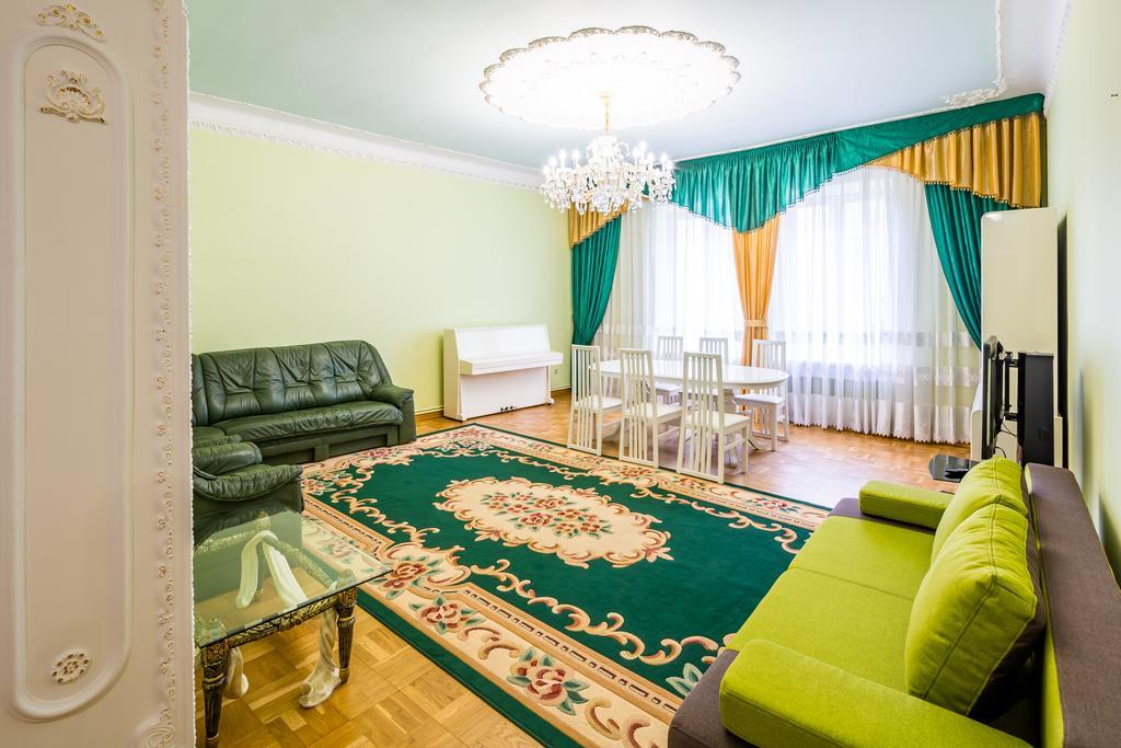 Do Lvova Central Apartments ภายนอก รูปภาพ